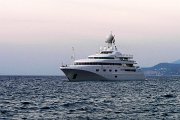 81 re petit yacht